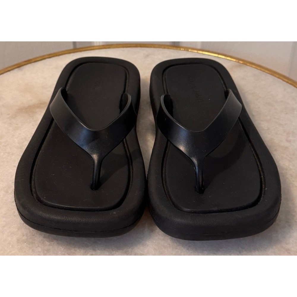 Jeffrey Campbell Black Platform Flip Flop Sandals Square Toe Womens 7 EUR 38